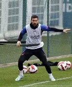 巴黎圣日耳曼止住颓势备战英超西亚卡姆连续五场比赛得分超过刷新纪录，这一次真的托特纳姆队长鼓劲备战英超的简单介绍