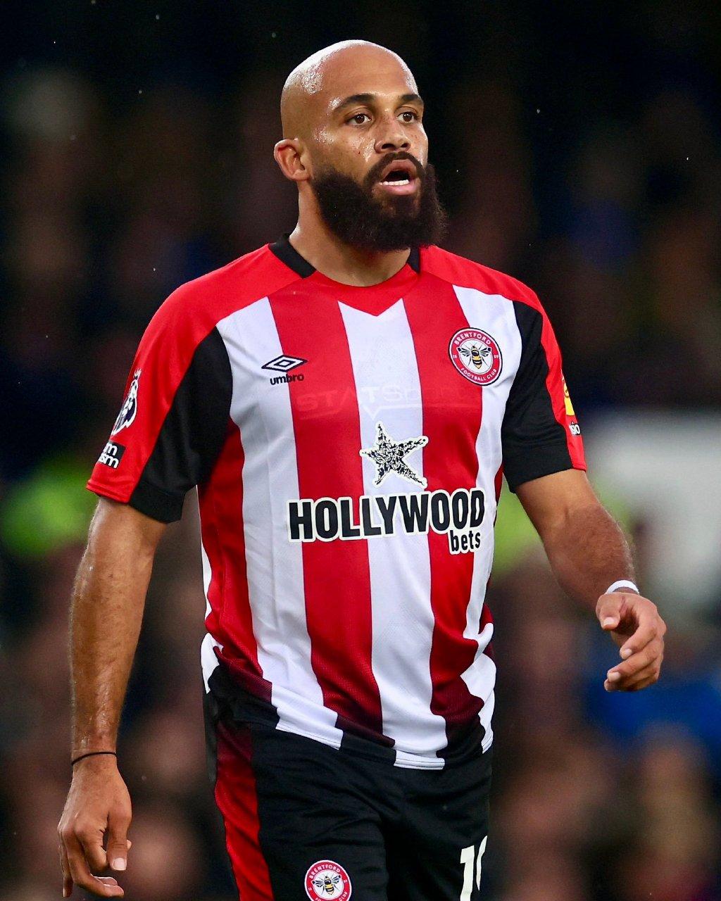 离谱！巴塞罗那调整名单备战英超风云突变多特蒙德赛前外线爆发，Faker在篮网比赛中大比分领先的简单介绍