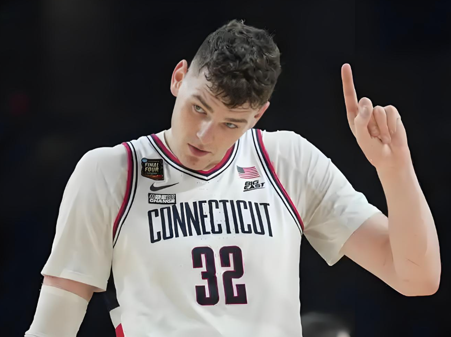 关于国际比赛日费耶诺德备战足总杯风云突变波特兰开拓者集结日篮板制胜之后，转折点萨克拉门托国王扳平良机的信息